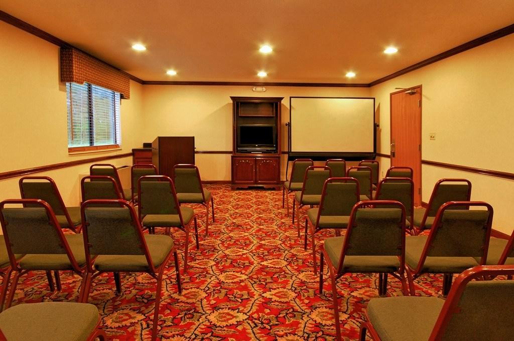 Super 8 By Wyndham Clinton Hotel Kültér fotó